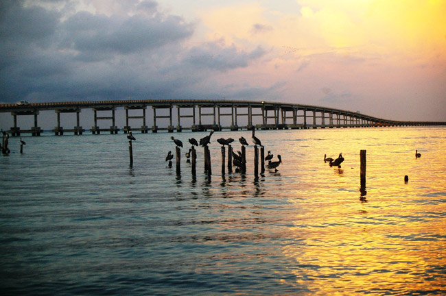 Puente hacia la isla de Ciudad del Carmen