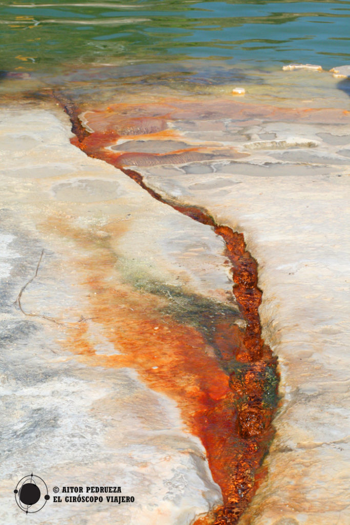 Canales prehispánicos de Hierve el Agua