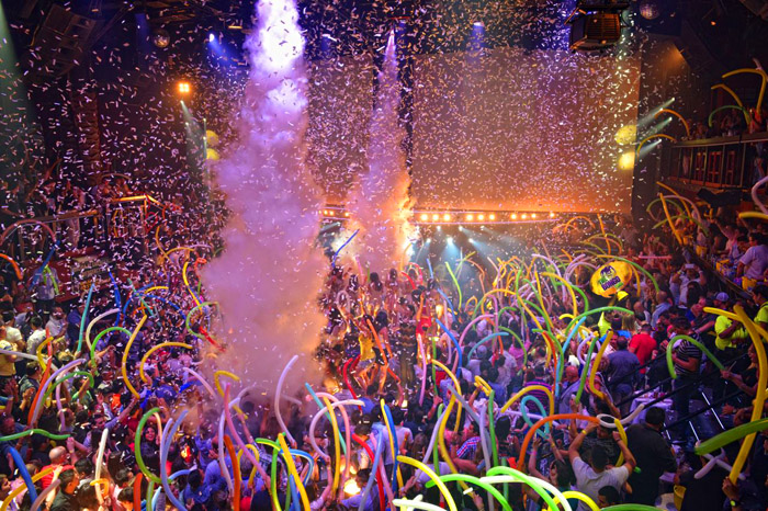 Fiesta en la Sala Coco Bongo de Cancún