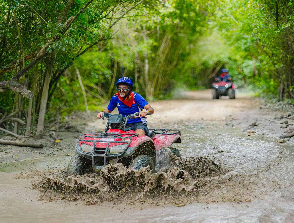 Actividad de Cuatrimoto en la isla de Cozumel